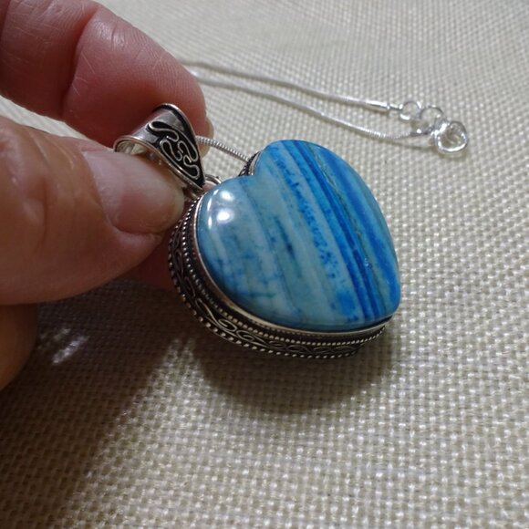 Stunning BLUE DENDRITE OPAL HEART Handmade Sterling 925 Pendant/Chain #547C - Picture 3 of 3